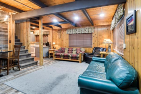 Group Cabin Getaway Less Than 24 Mi to Yellowstone!